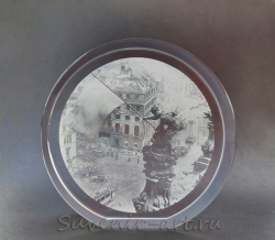 Знамя Победы над Рейхстагом. Фото в стекле. Изображение выполнено объёмной лазерной гравировкой.