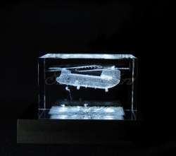 СН-47 "Chinook". Сувенир из стекла с лазерным 3-D рисунком.