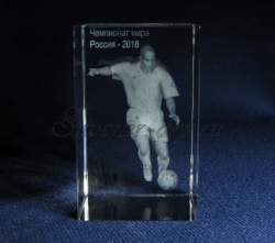 Сувенир из стекла  с символикой Чемпионата мира по футболу 2018 года.