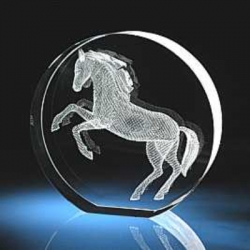 Арабская лошадь. Сувенир из стекла с лазерной гравировкой.