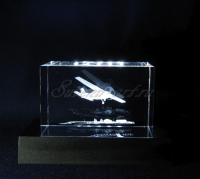 Цессна-206. Кристалл стекла с монохромной подсветкой. Подарок лётчику на юбилей.