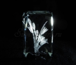 Сувенир из стекла с лазерным изображением "Лилии".